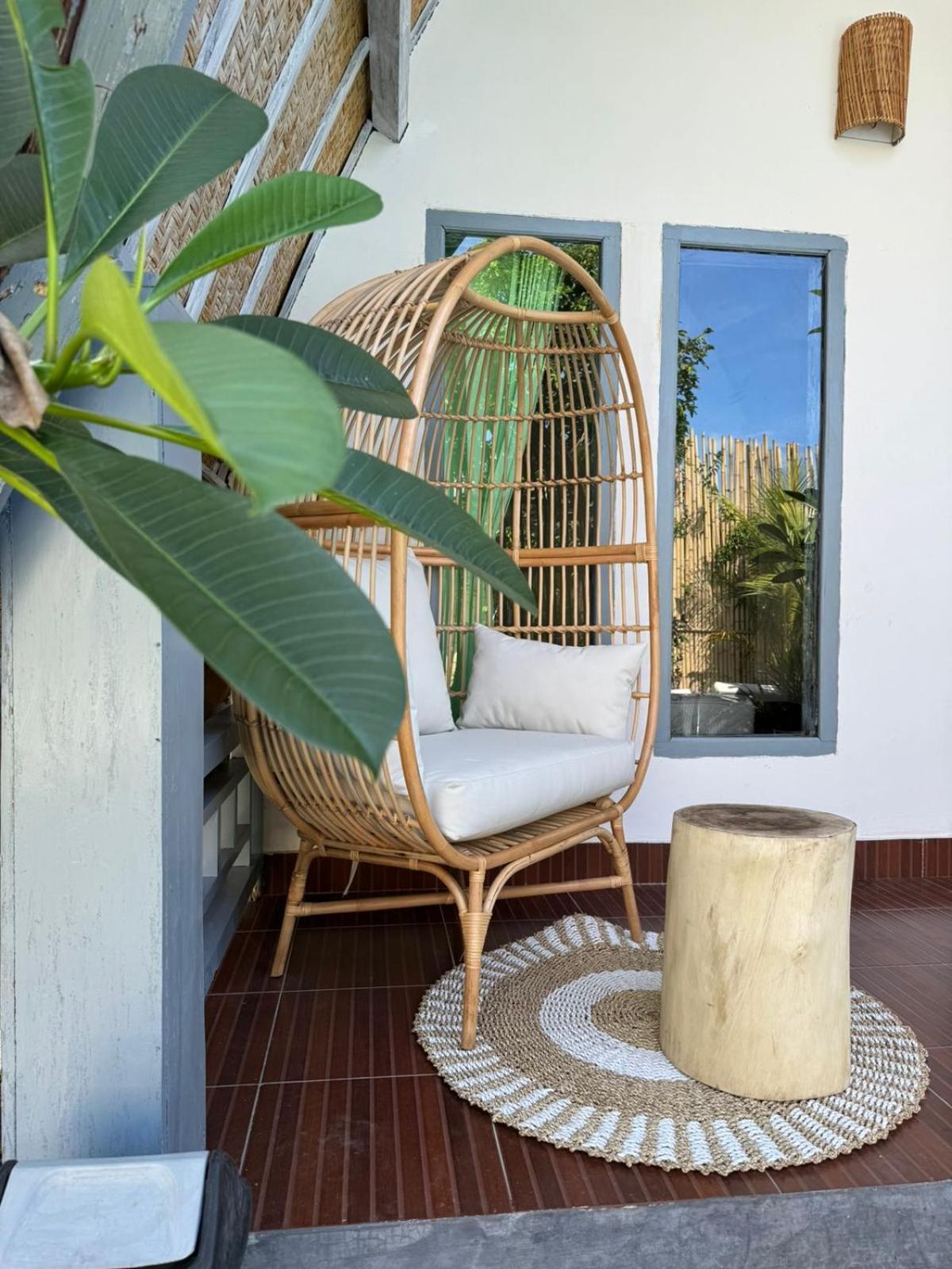 Capacabana Gili Apartment กิลิไอร์ ภายนอก รูปภาพ